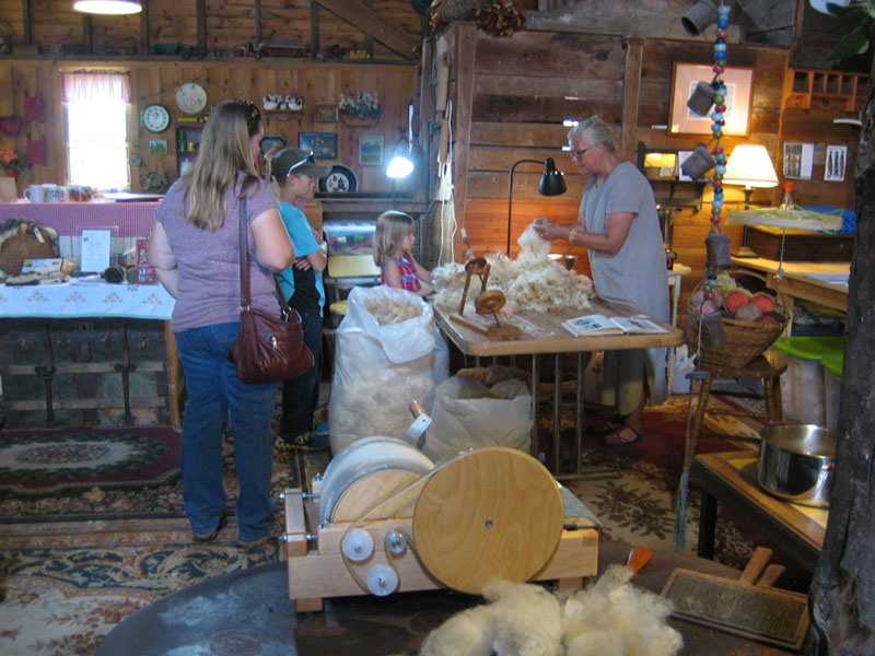 wool demonstration.jpg